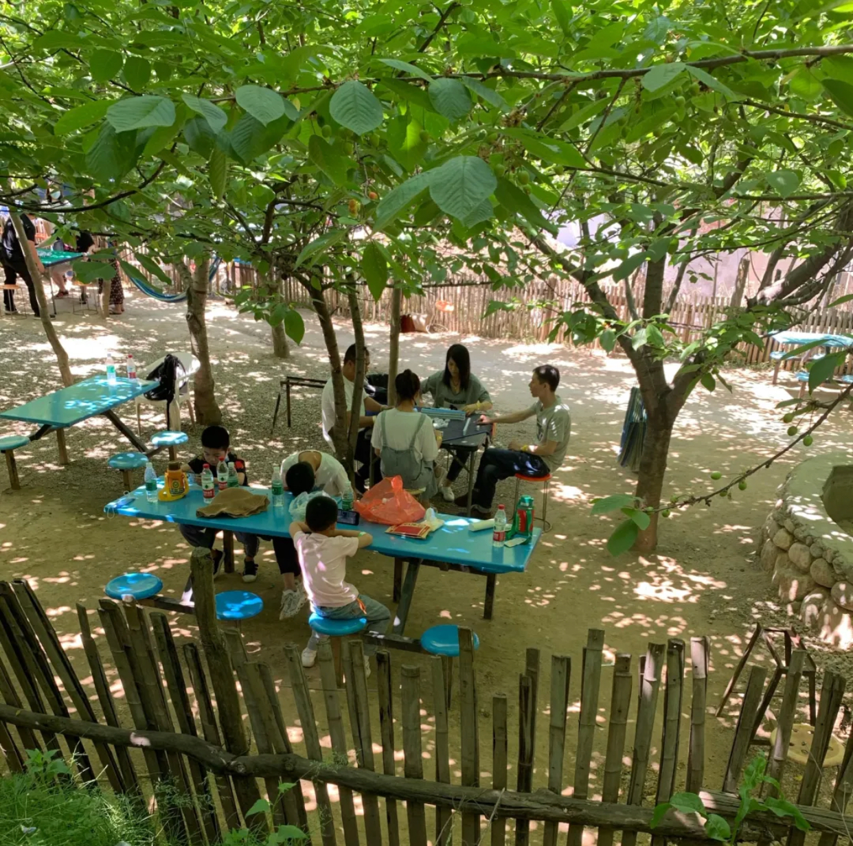 秦岭自带食材烧烤的地方,秦岭附近可以烧烤的地方