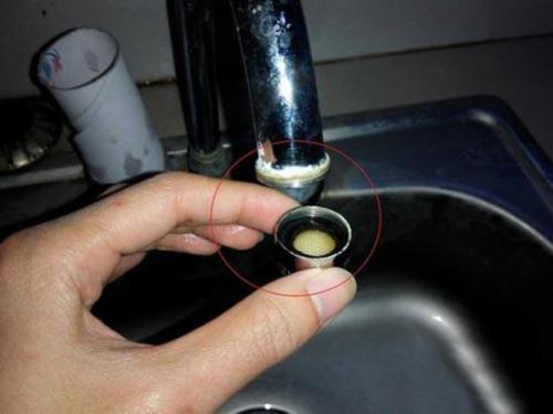 冷热水龙头怎么更换电热水龙头,水龙头更换怎样选择尺寸