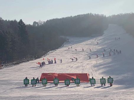 伊春避暑度假民宿,伊春梅花河山庄度假村