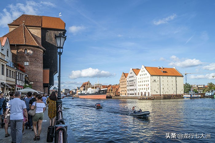 波兰格旦斯克旅游攻略,波兰格但斯克靠海边吗