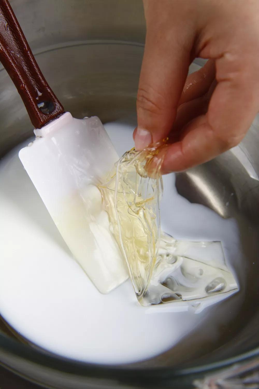 慕斯是什么意思解释一下,慕斯到底是什么意思