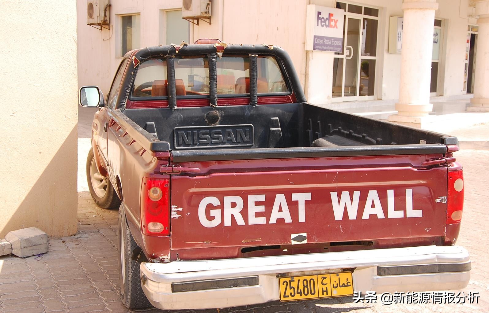 闃挎浖鏃ヨ鍗椾含,闃挎浖琛楀ご闅忔媿