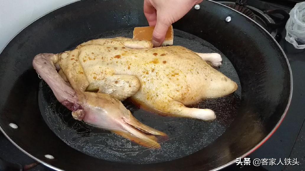 鸭配什么料最好吃,老鸭放什么料煲好