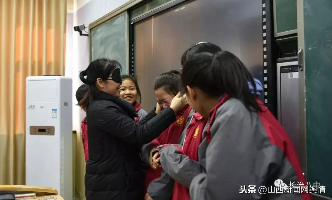 家校共育家长进课堂合力助成长,家校共育家长进课堂