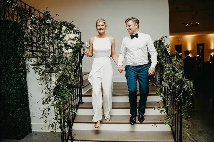 简单的订婚都需要准备什么,简单的订婚需要准备些什么