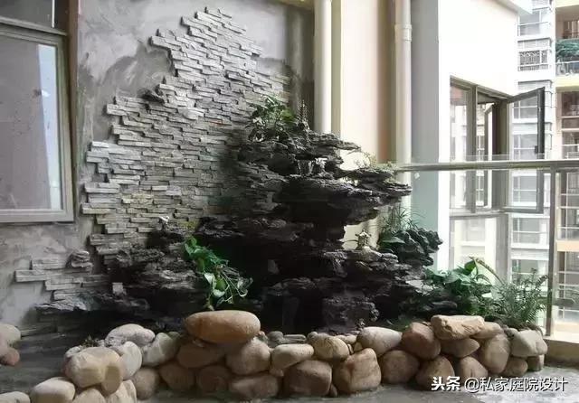 阳台角落鱼池假山流水景观制作,庭院假山鱼池景观设计效果图