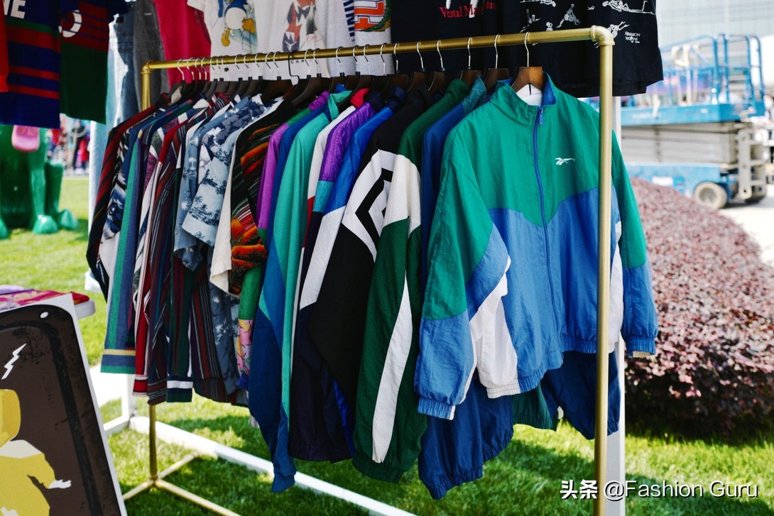 sneakerconmuseum鍏ㄧ悆棣栫珯,鐩村嚮鎴愰兘杞﹀睍