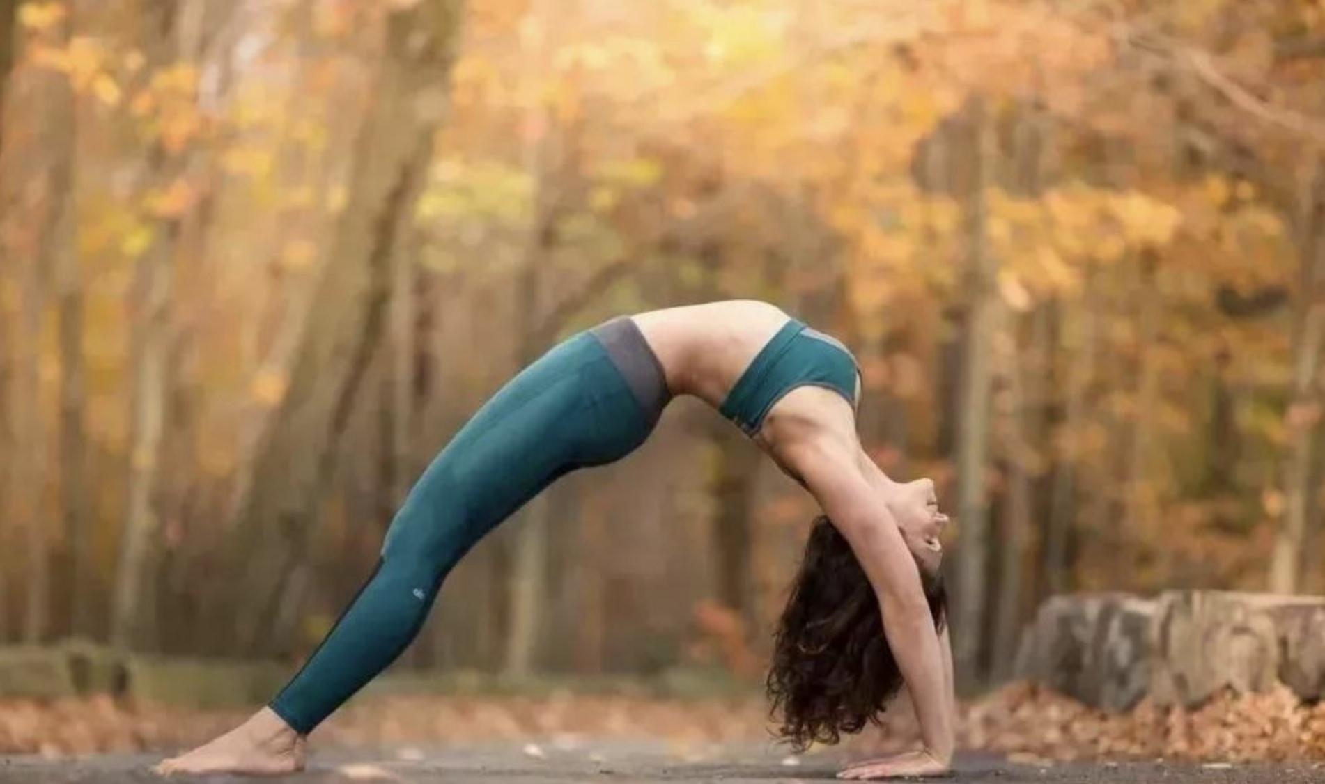 乳房瑜伽每天必练11个动作,胸部变大瑜伽每天必练8个动作