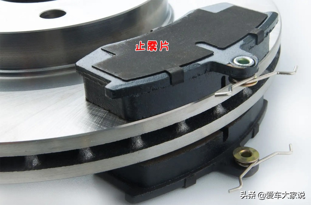 汽车刹车是前后轮一起刹车吗,汽车刹车是四个轮子一起制动吗