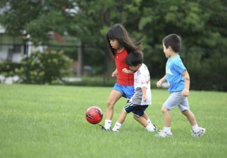 怎么提高踢球水平,中年人踢球怎么练耐力