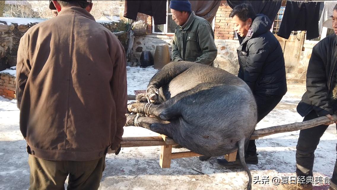 东北满族农村杀猪菜,东北杀猪菜传统美食文化传承