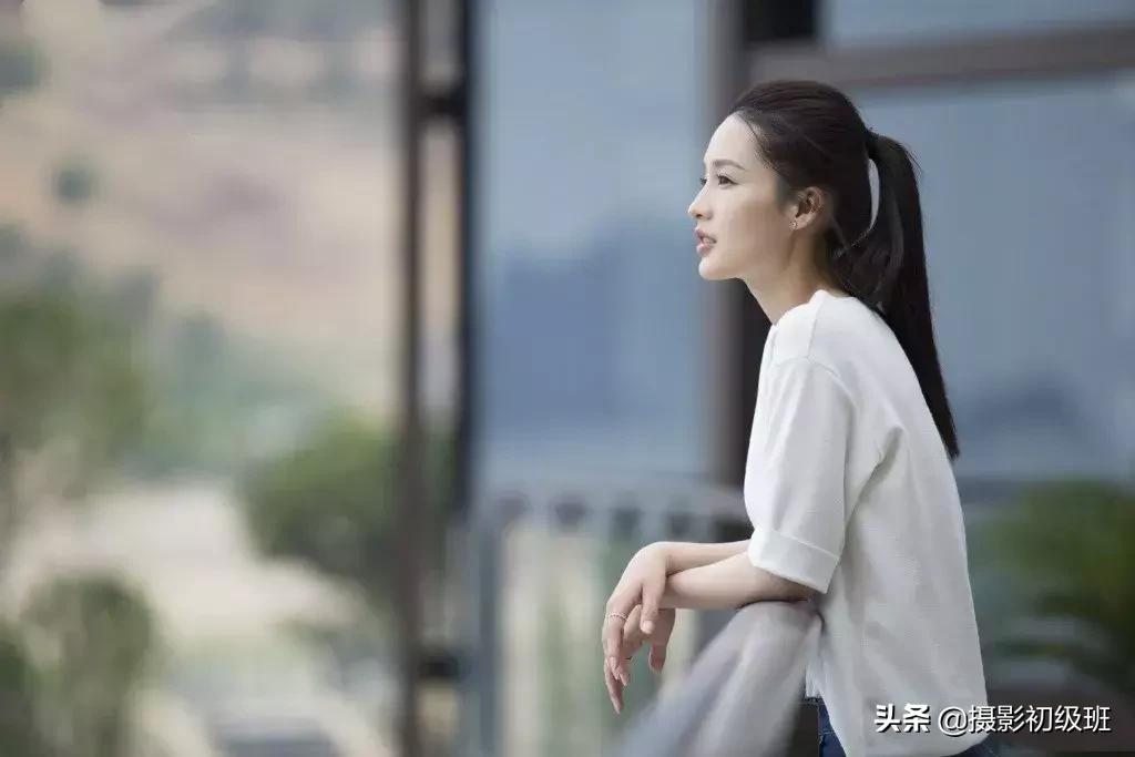 拍照怎么摆姿势更自然,如何拍照姿势不僵硬