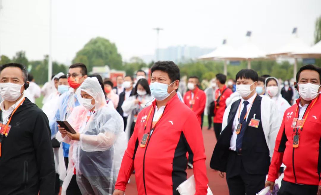 来咧！十四运的他们今天都来高新咧！