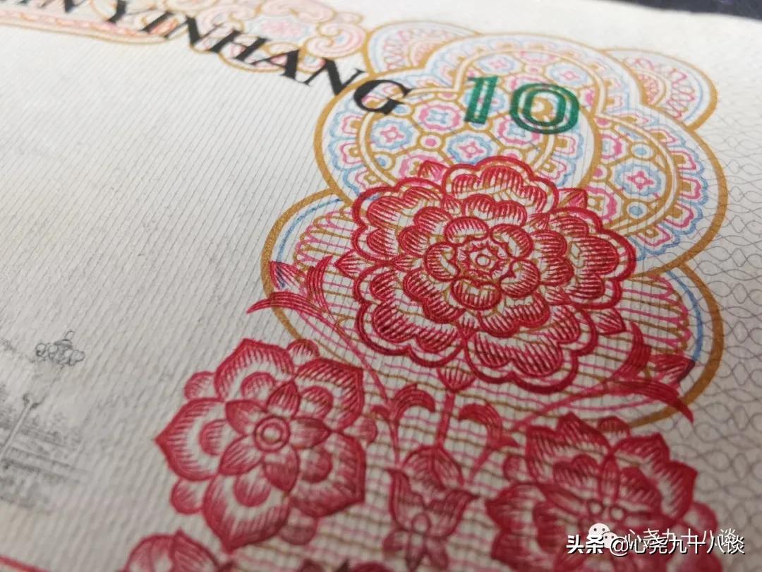 晚风还新,时光未老,每一枚硬币都是来过的见证,致敬逝去的岁月