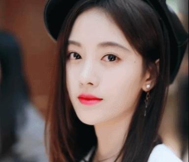 这些比黄金还诱人的国货首饰,经过乘风破浪的姐姐们演绎更加夺目