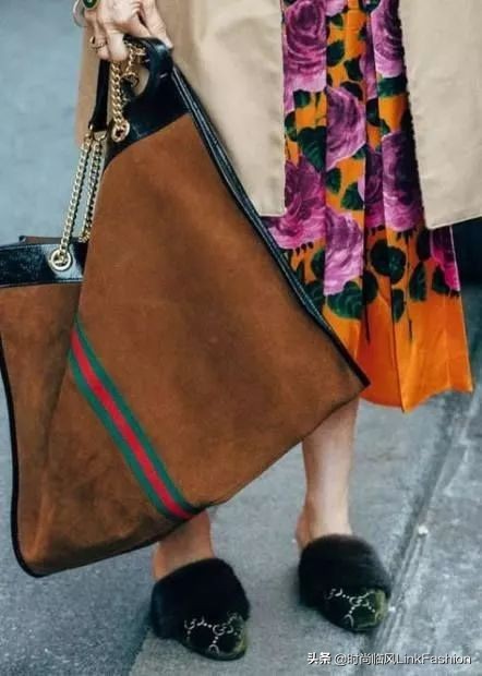 今年流行大包 (今年女士流行格子大包)