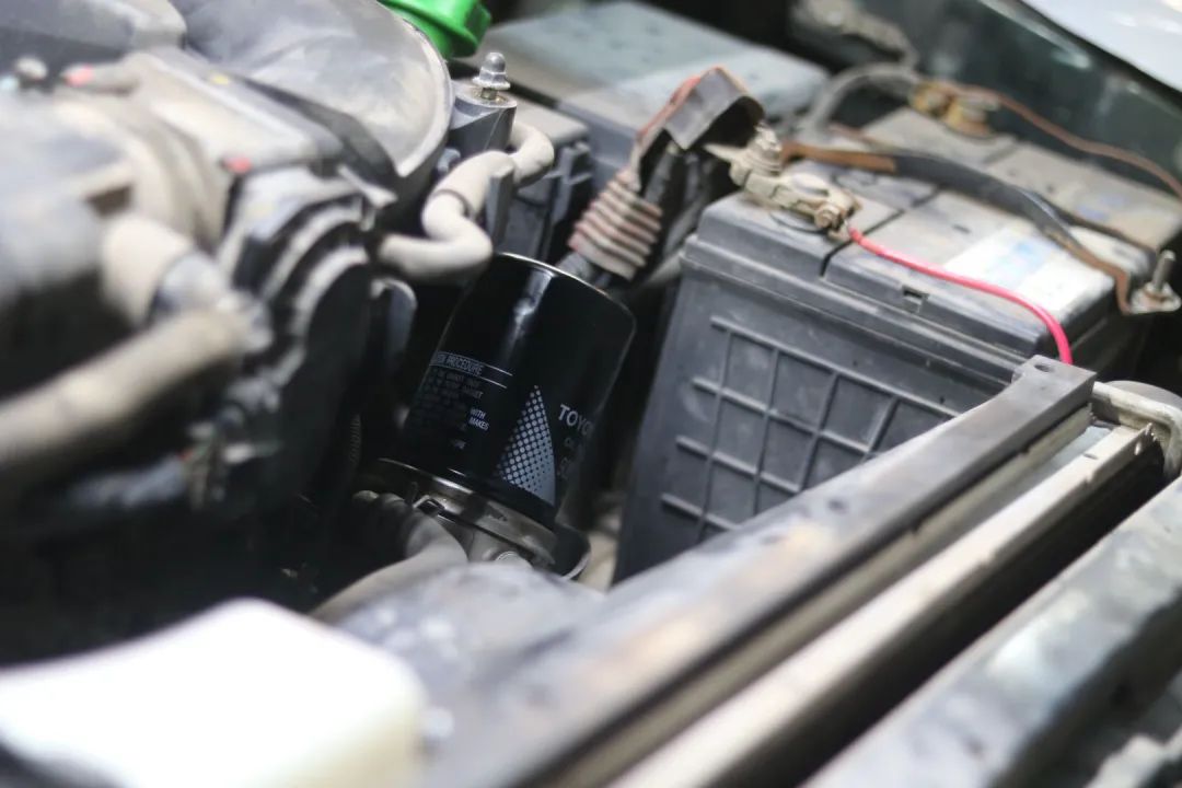 经典老车丰田lc90翻新复活,老款普拉多120翻新