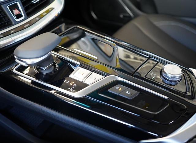 吉利博瑞智能驾驶感受,吉利博瑞动力怎样