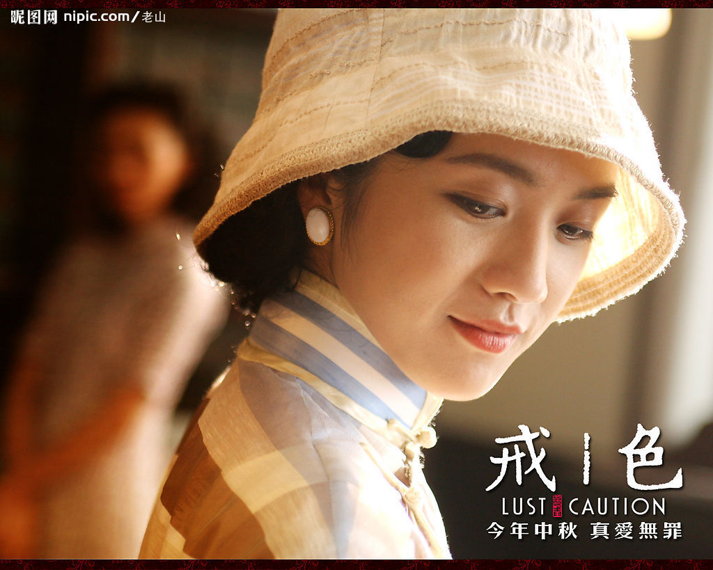 拍戏现场哭了停止拍戏,拍戏前拍摄后哭了