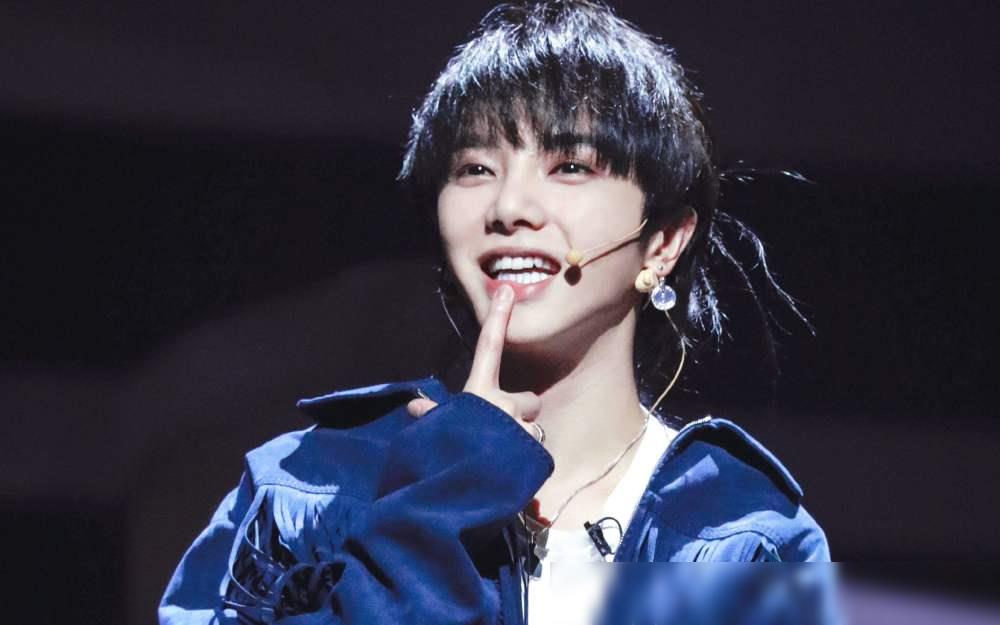 华晨宇和张碧晨华晨宇是干什么的,华晨宇粉丝知道华晨宇和张碧晨