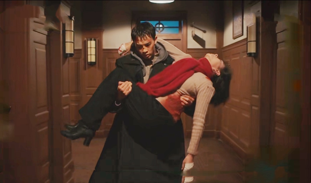 《新世界》的关老爷，在徐家白吃白住一辈子，却一句话害死徐允诺