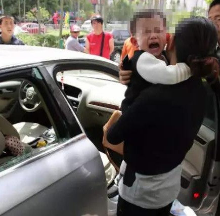 孩子胆小害怕是教育过早造成的吗,孩子总是特别害怕犯错