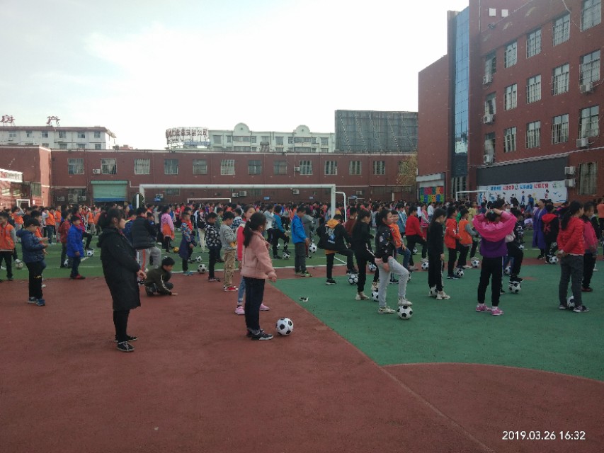 建设路小学的课间操,颍川路小学课间操