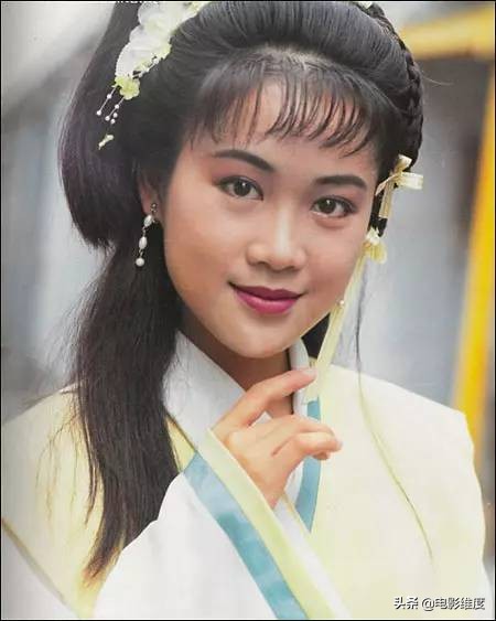 祝英台与马文才初相识梁小冰版,梁小冰祝英台被马文才亲吻