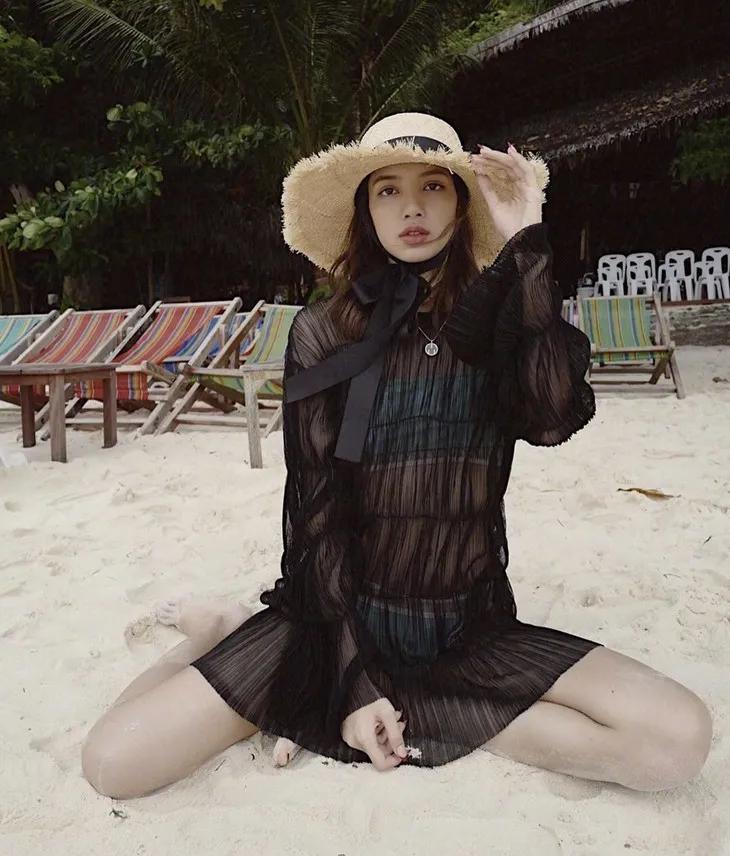 赵丽颖夏日装扮,夏日草帽赵丽颖