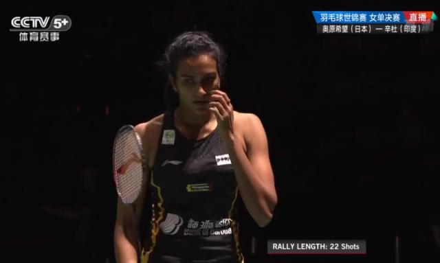 介绍李宁羽毛球拍的视频,李宁中端羽毛球拍合集