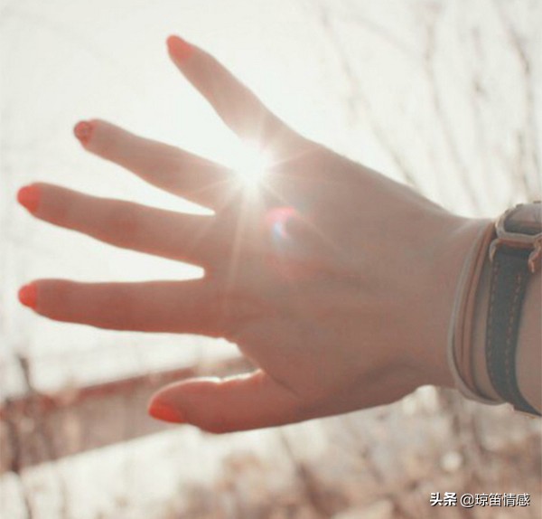 男人有新欢要离婚心理,男人一直在外有女人怎么办