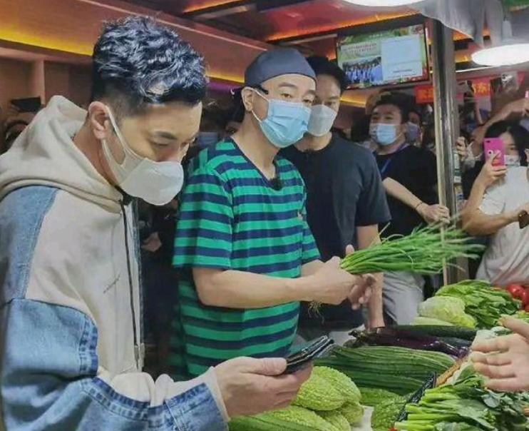 大湾区哥哥太牛了！《大湾仔的夜》出手就第一，芒果台又抓到王炸