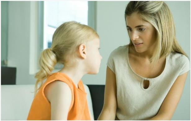 6岁女儿下身有异味,送医后取出“异物”,父母:这是什么?