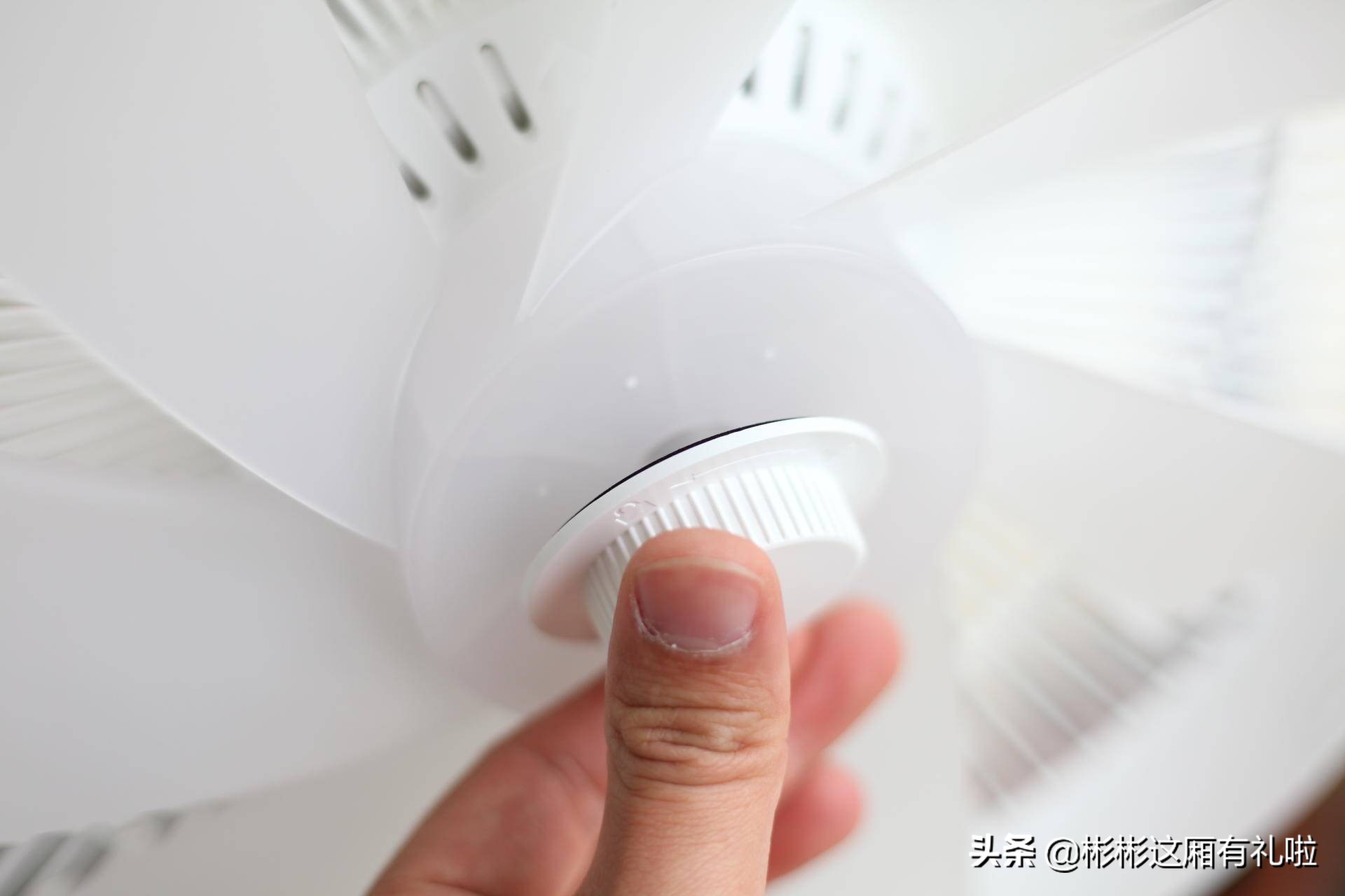 风扇到底要不要选直流变频的,美的的随温变直流变频风扇怎么样