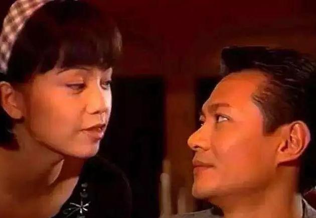 从刘德华接班人沦落到卖保险，58岁的江华如今怎样了