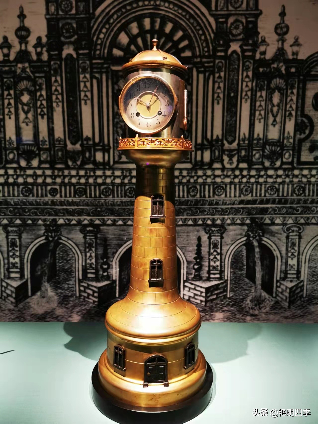 参观故宫的钟表图,展示一下故宫的各种钟表