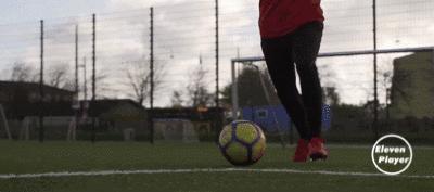 简单足球技巧短视频,简单足球过人动作教学