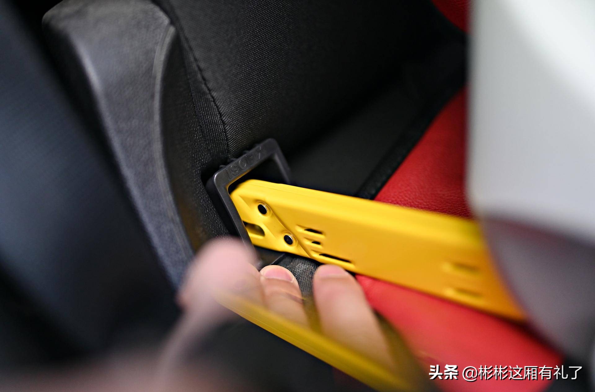 从小坐到大的安全座椅,小到隐形的手机支架