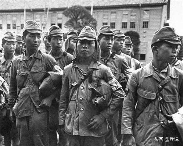 日军军帽屁帘干嘛用的,日军帽子两边布的作用