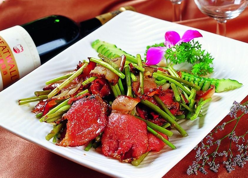 各地的腊肉做法,东莞晒腊肉10斤肉配方多少盐