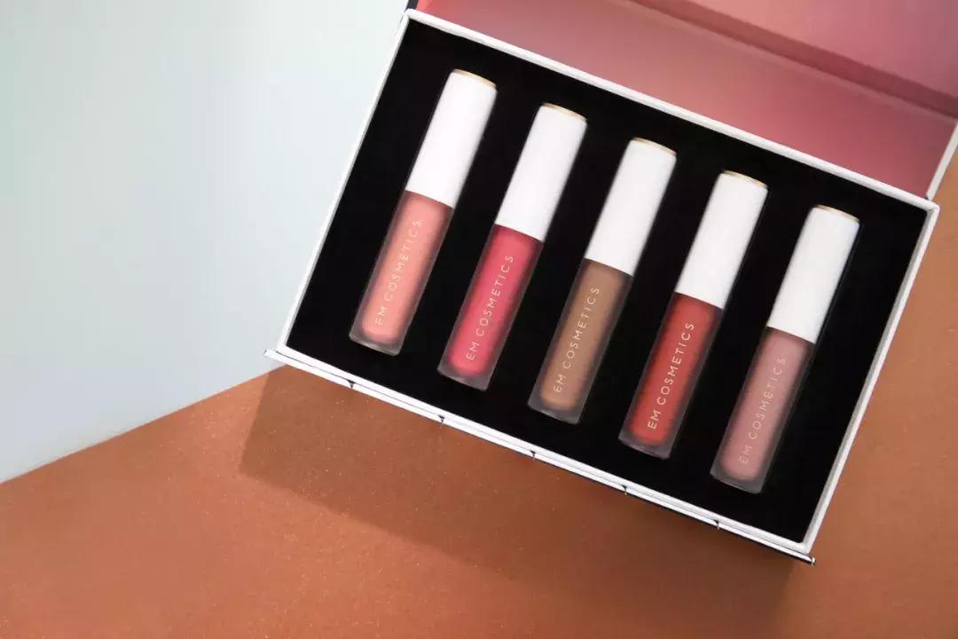 杨幂和刘雯同款口红,杨幂刘雯的口红色号是多少