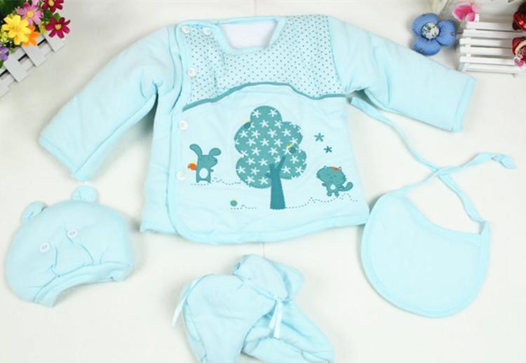 入秋后新生儿保暖,春季温差大怎么婴儿穿衣服