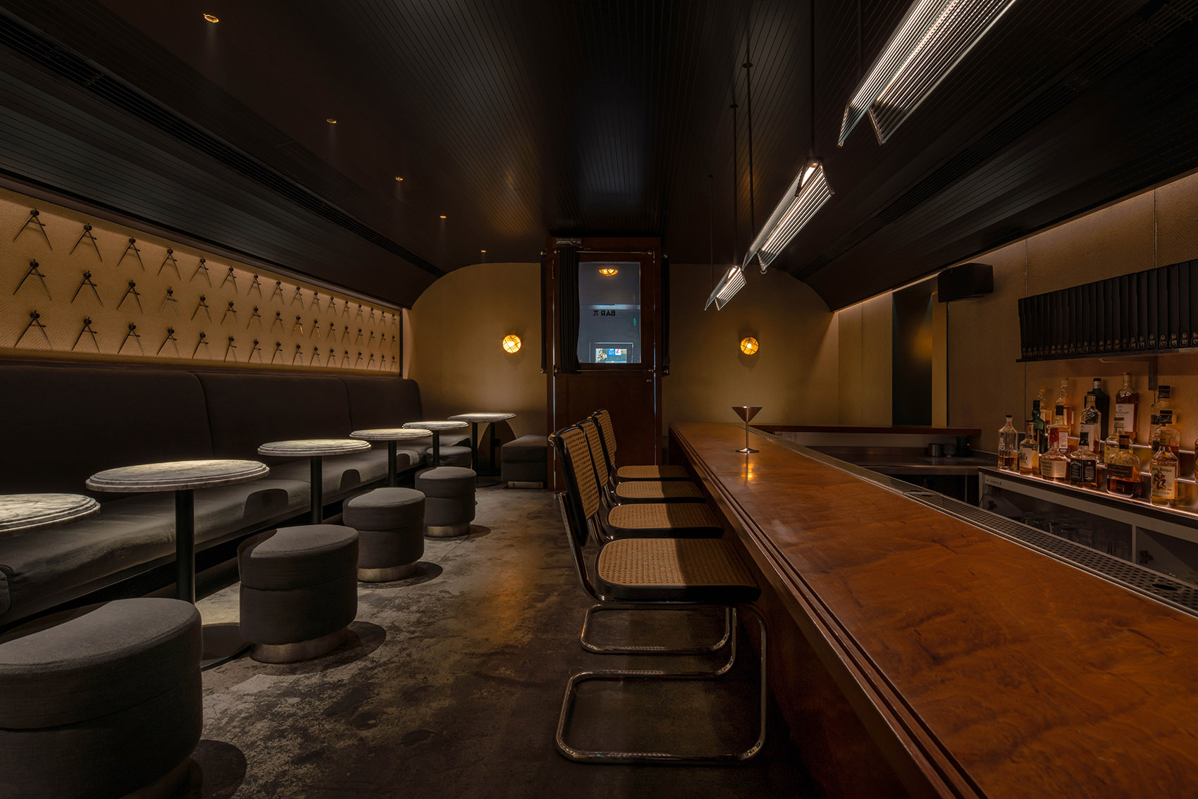 成都酒吧网红驻唱,成都酒吧网红