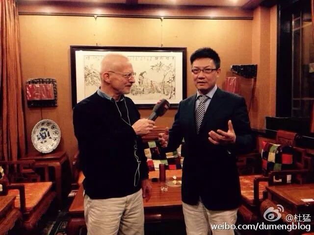 采访礼仪小剧场,采访车展礼仪小姐