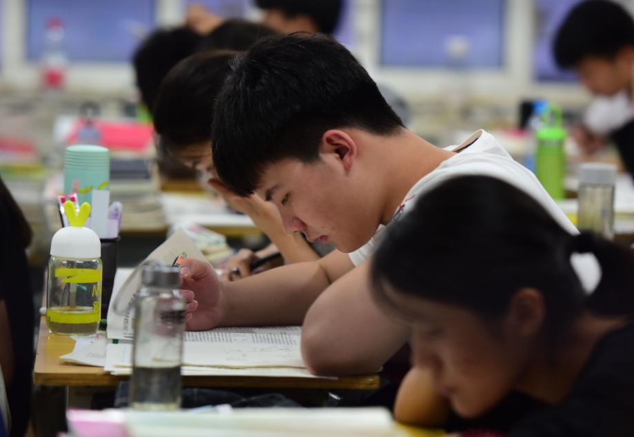 工科生与理科生就业优劣,工科生毕业工作后还能考什么