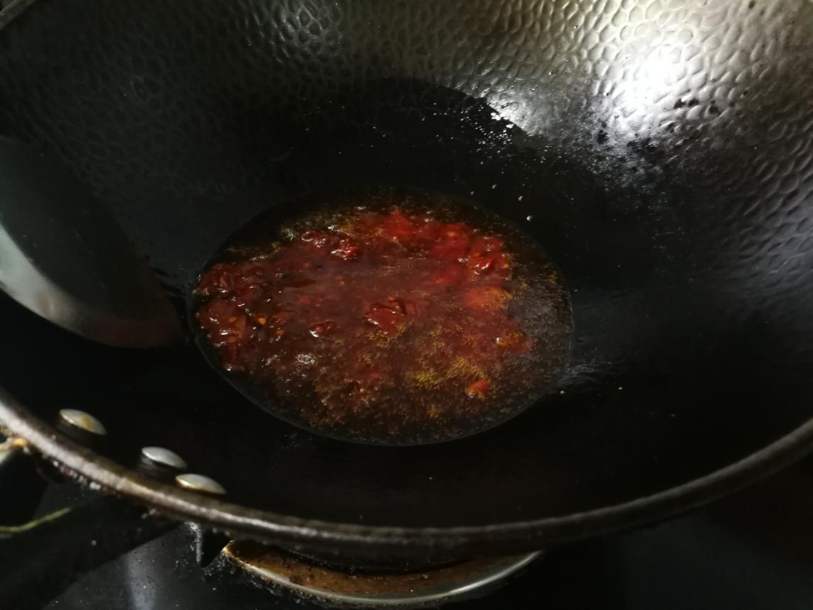 分享一道超经典的川菜水煮牛肉,水煮牛肉不放肉的正宗做法川菜