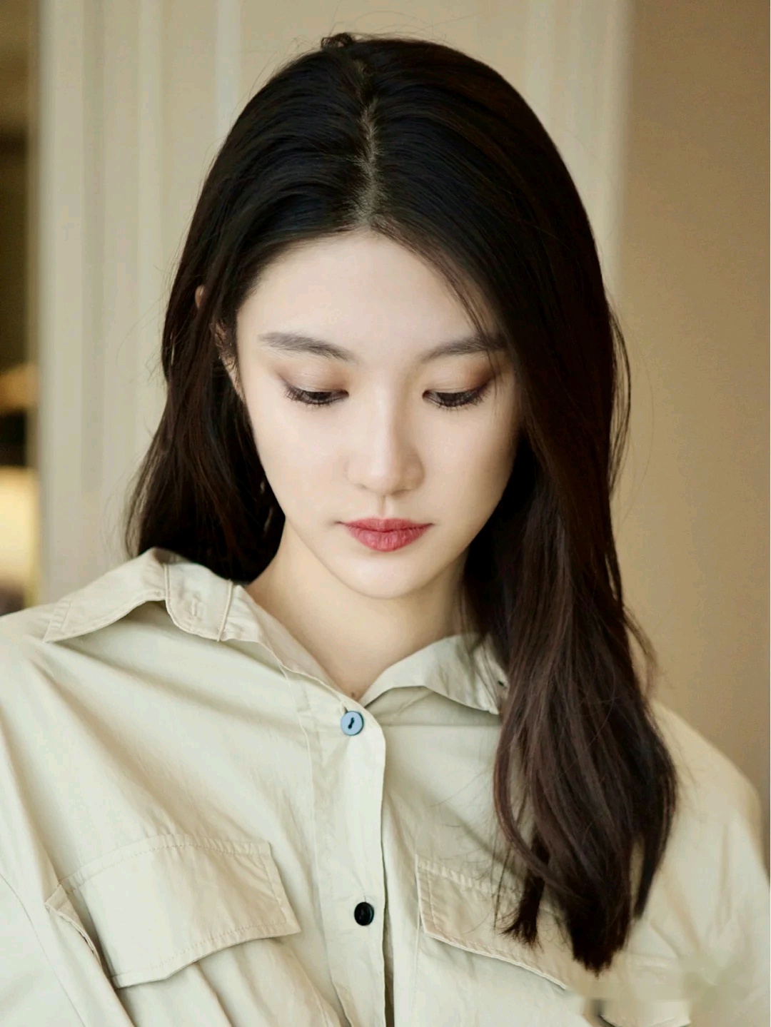 dw和兰蔻混油皮粉底,兰蔻持妆粉底和雅诗兰黛dw哪个好