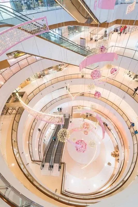 喜报荣获物业管理示范小区,正弘物业福利好不好