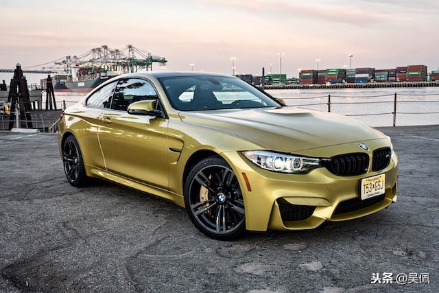 宝马m4和m3性能哪个好,宝马m4硬顶敞篷性能