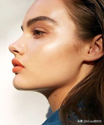 蕾哈娜三年不唱歌照样最赚钱,蕾哈娜发了多少张唱片